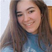 Profesora de refuerzo para niños de forma online